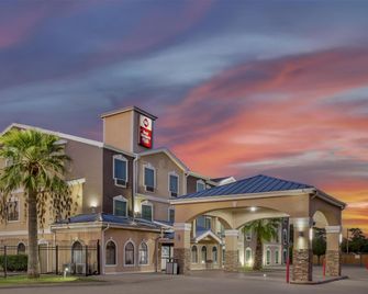 Best Western Plus Heritage Inn - Houston - Building