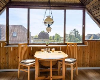 Gorgeous Home In Millinge With Wifi - Millinge - Dining room