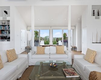 100 % Oceanfront Luxury Summer Rental in the Hampton, NY - Quogue - Sala de estar