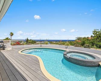 Dream View Villa: Private Pool & Sea Views! - Grote Berg - Piscina