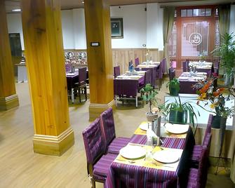 Hotel Garden Reach - Kālimpong - Restaurante