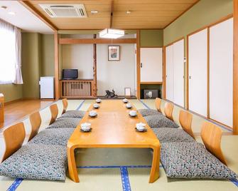 Sasai Hotel - Otofuke - Bedroom