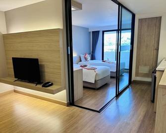 O2 Luxury Hotel - Bang Phli - Schlafzimmer