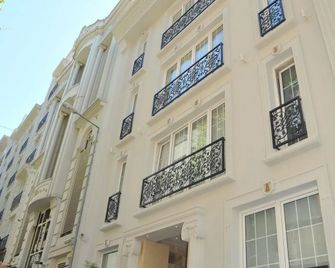 أينا هوتل - اسطنبول - مبنى