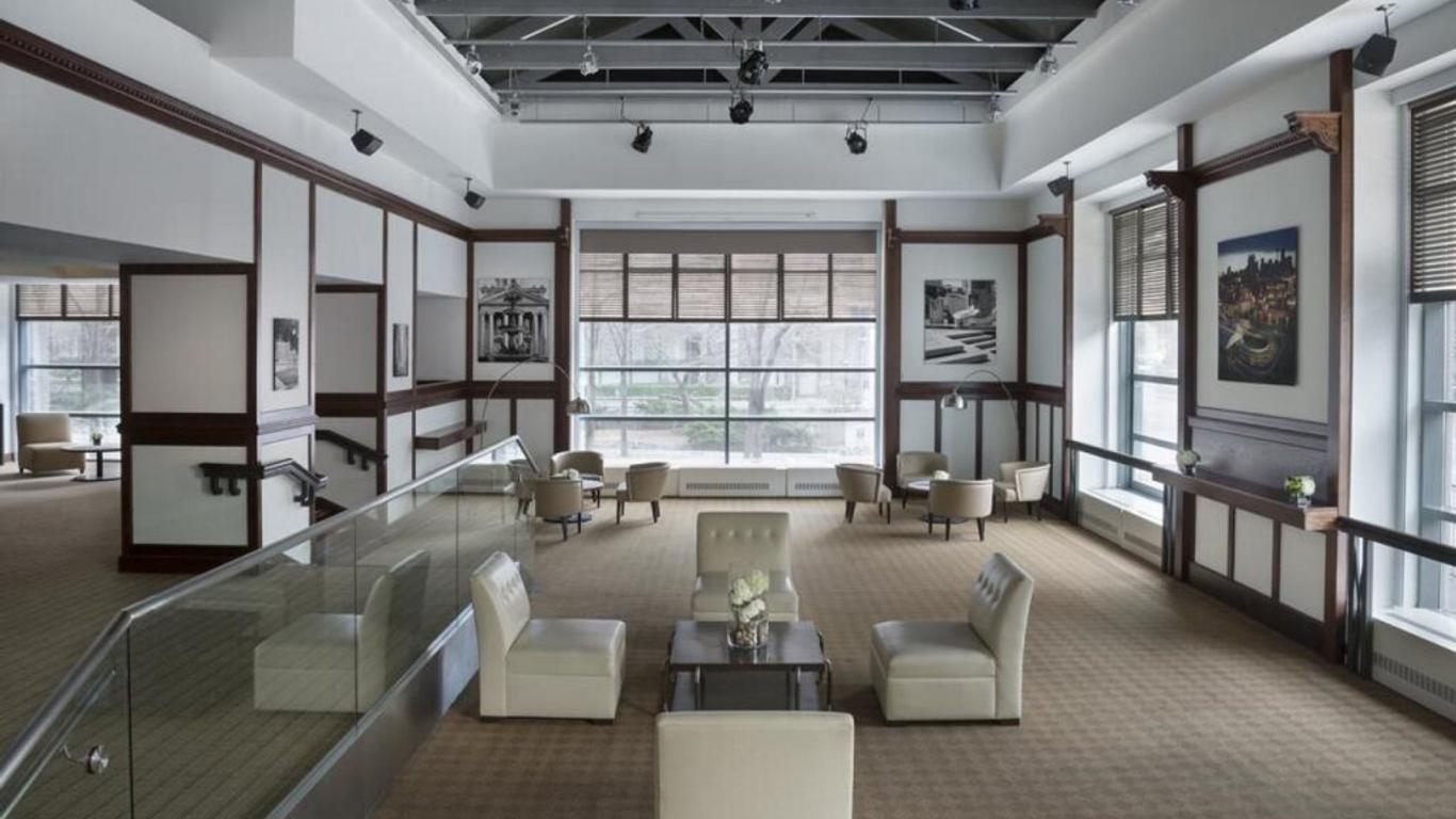 ماريوت داون تاون آت سي إف تورونتو إيتون سنتر