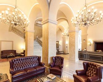 Grand Hotel di Parma - Parma - Wohnzimmer