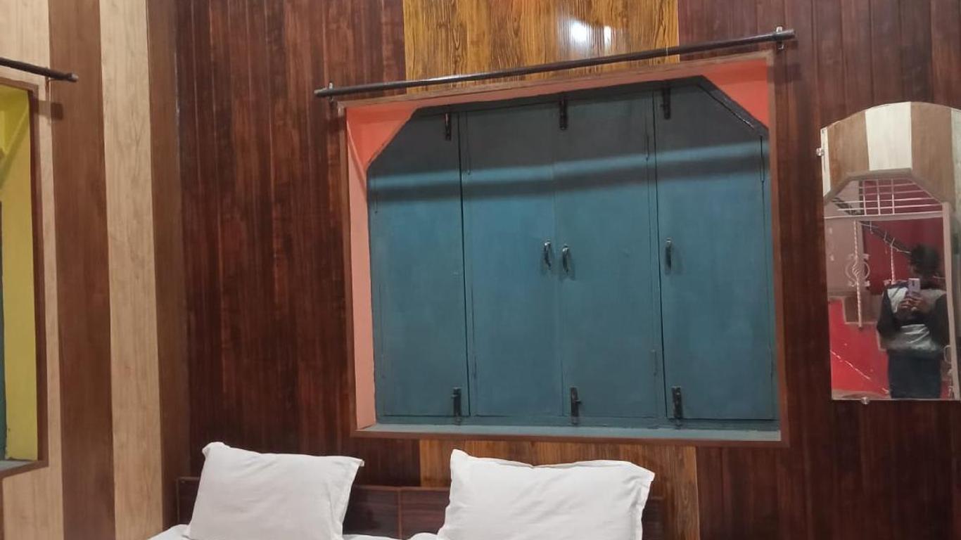 Elvis Guest House