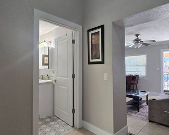 Coconut Villa Suite 2 - Redington Shores