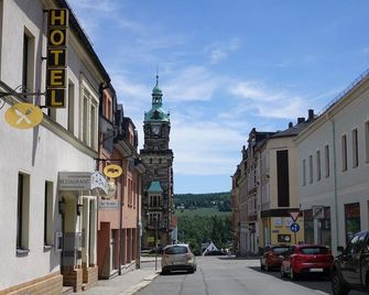 Hotel Zur Sonne - Falkenstein (Vogtland) - Extérieur