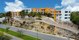 Hotel Uxulkah - Campeche - Gebouw