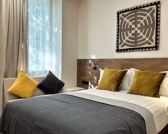 كجولا - بيشكيك - غرفة نوم