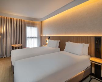 Hôtel Marseille Centre Gare Saint-Charles - Marseille - Schlafzimmer