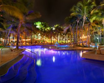 Hilton Ponce Golf & Casino Resort - Ponce - Svømmebasseng
