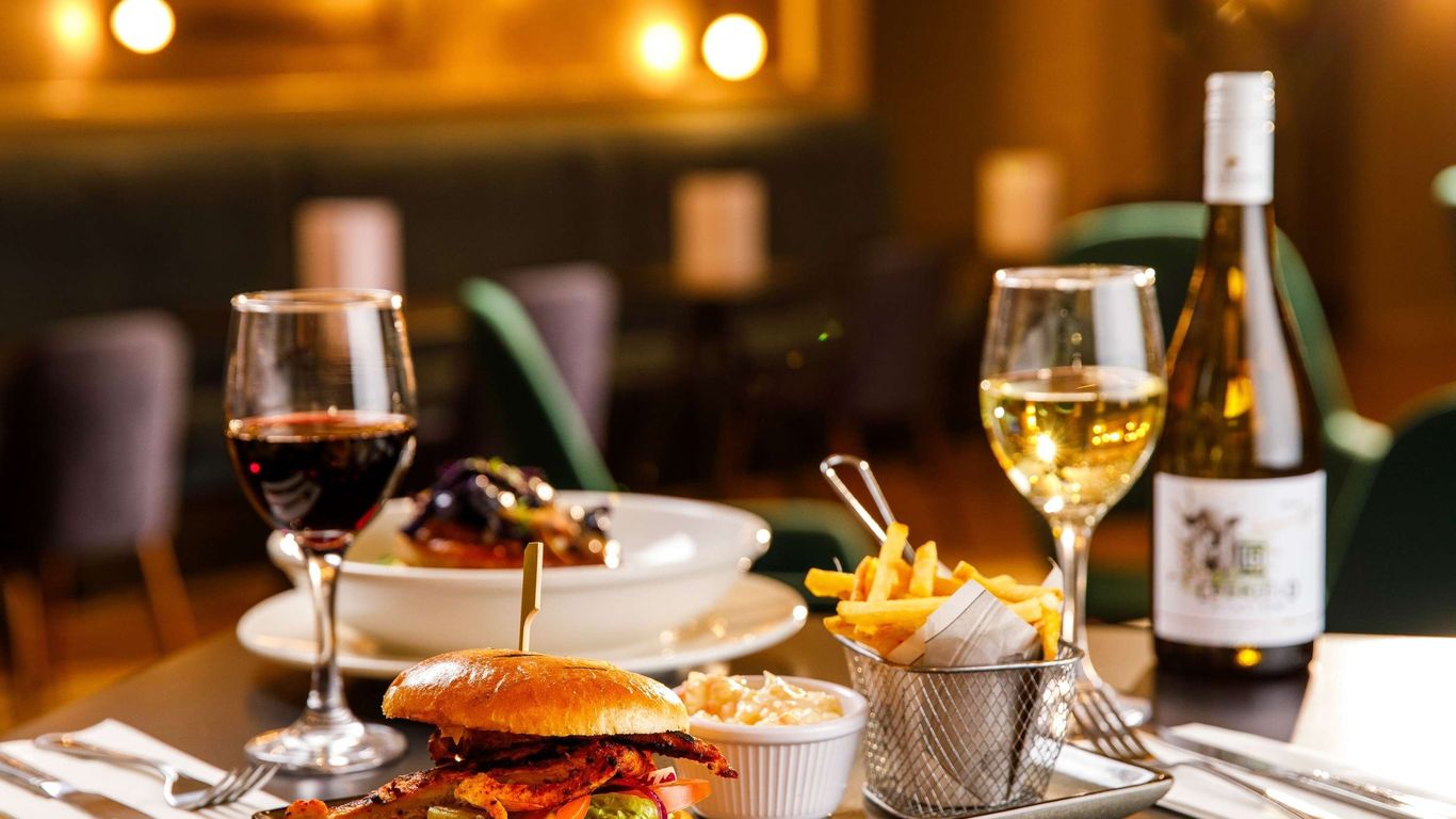 Mercure Birmingham West Hotel