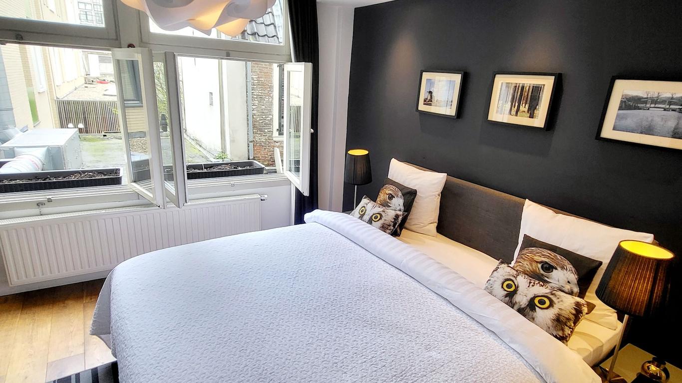 Velvetamsterdam