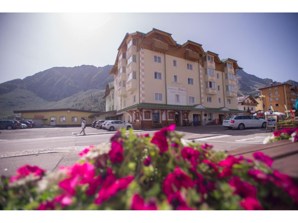 سبورت هوتل فيتوريا