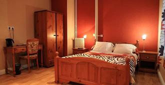 Hotel du Cygne - Beauvais - Schlafzimmer