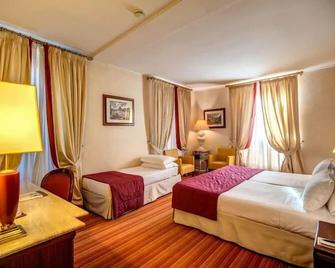 Colonna Palace Hotel - Rome - Bedroom