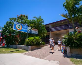 Airlie Beach YHA - Airlie Beach - Building