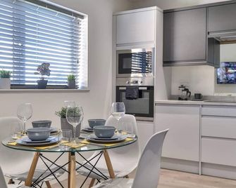 Modern, Cosy Whole house WiFi close to attractions - Sheffield - Yemek odası