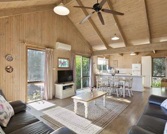 Freshwater Creek Cottages and Farm Stay - Torquay - Salon