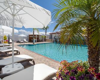Paradice Holidays for 3 - Stavros - Pool