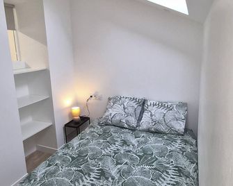 Appartement cosy neuf en plein centre - Шатобріан