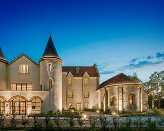 Chateau Saint-Jean - Монлюсон - Будівля