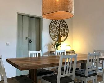 Casa Largo do Poço Guesthouse - Alvor - Dining room