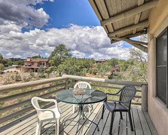 Thumb Butte Views and Near Hiking Prescott Studio - Prescott - Balcony