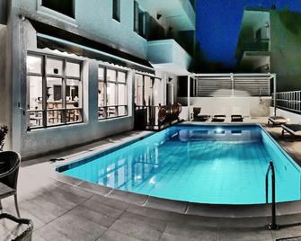 Erato Hotel - Agia Marina - Pool