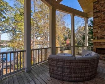 The White Hart House Lake Lanier - Dawsonville - Balcón