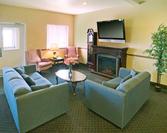 Americas Best Value Inn - Gaylord - Gaylord - Obývací pokoj