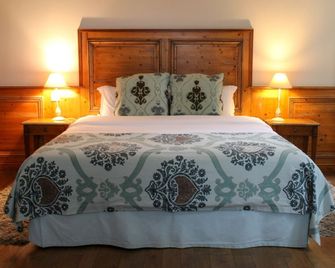 Villa Héloïse Hôtel de Charme - Puisseguin - Schlafzimmer