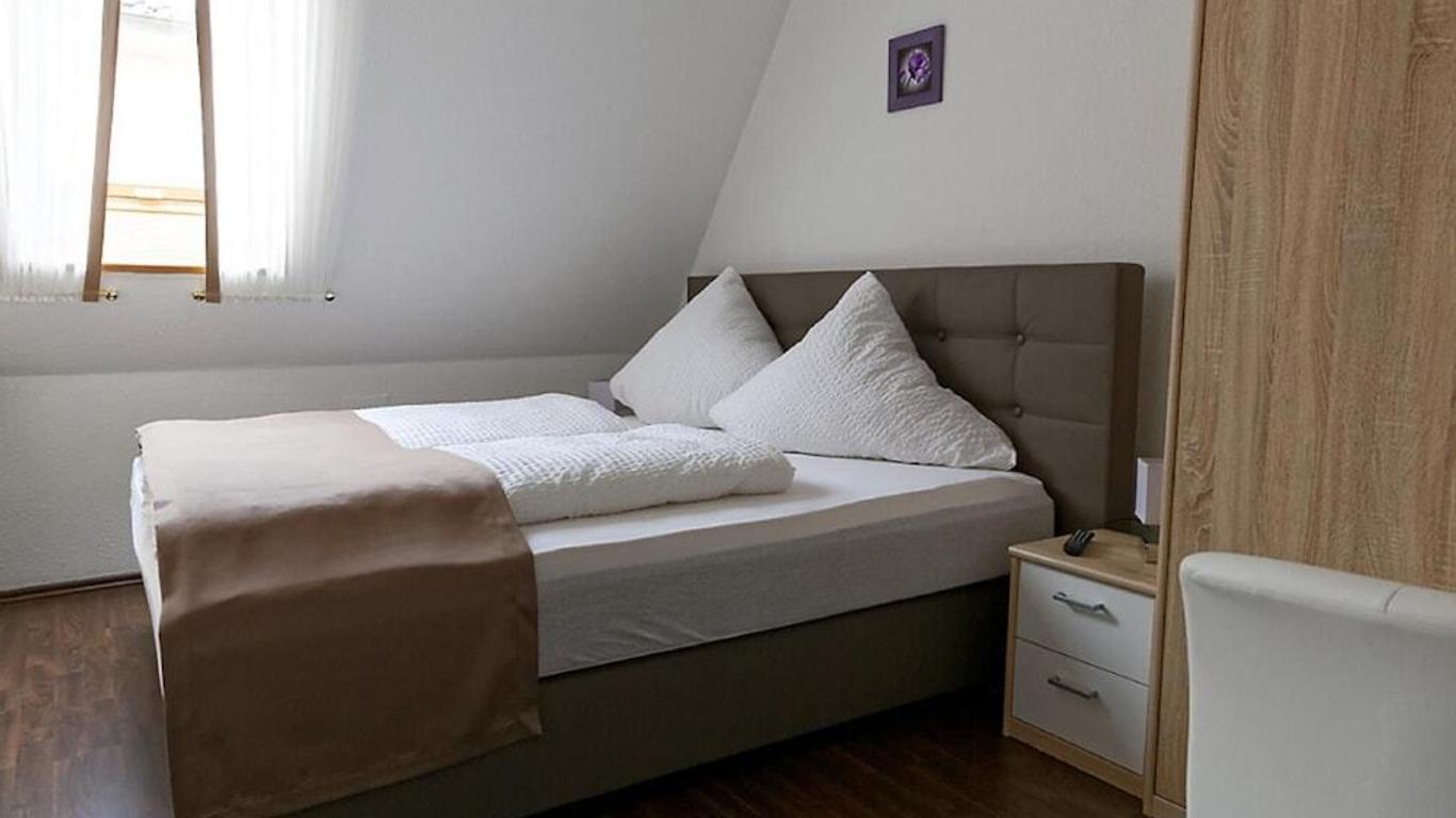 Hotel Hüttl - Garni