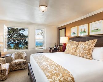 Pine Inn - Carmel-by-the-Sea - Bedroom