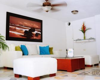 Hotel Valladolid - Santa Marta - Living room