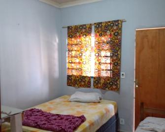 Taubatexas hostel e pousada - Taubaté - Bedroom