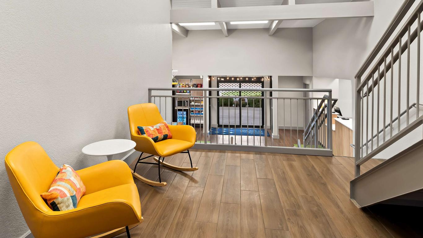 Spark by Hilton Wichita East