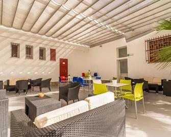 Albergue Inturjoven Jerez De La Frontera - חרז דה לה פרונטרה - מסעדה