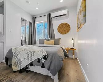 Adorable studio close to DTLA - Alhambra - Chambre