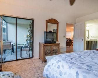 Luxury Shorewalk Water Front 2 Bedroom 2 Bathroom 3mins Img 5 Mins Beach - Bradenton Beach - Schlafzimmer