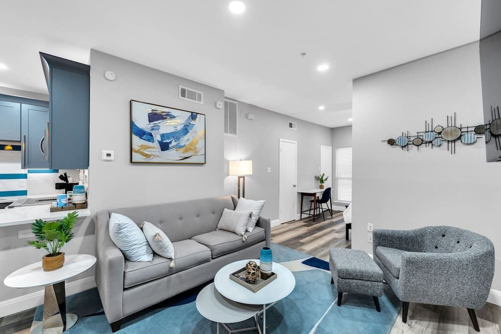 Best of Oaklawn Mins to Uptown and Medical Center - דאלאס - סלון