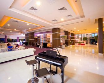 Venosa Beach Resort And Spa - 迪迪姆 - 大廳
