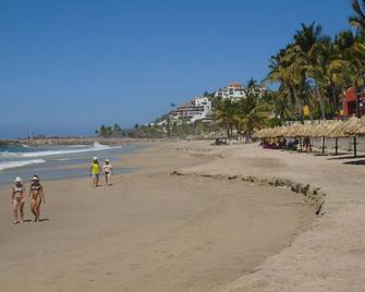 Luxury 2-bedroom condo in Yacht club in Ixtapa Zihuatanejo - Zihuatanejo - Beach