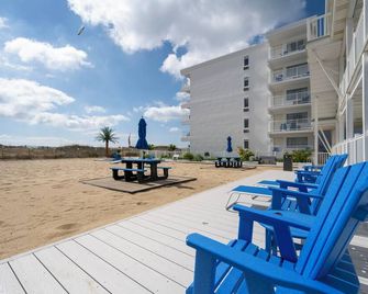 Oceanfront Condos With Rare 2 Night Minimum Rentals And Linens Included! - Ocean City - Balcony