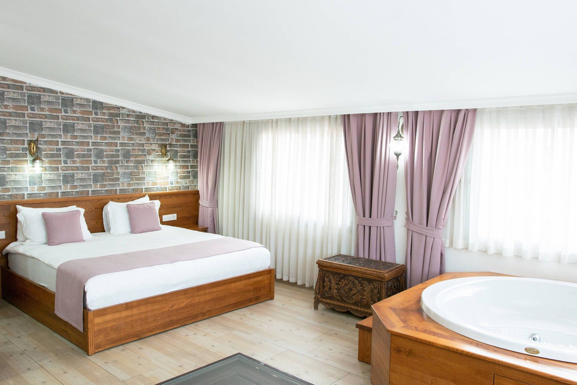 Infinity Exclusive City Hotel - פטהייה
