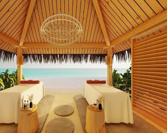 Joy Island Maldives - Malé