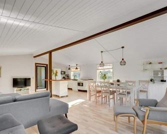Holiday Home Valdemar - 350m to the inlet in Western Jutland by Interhome - Tarm - Sala de estar