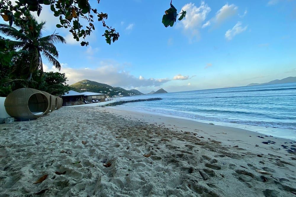 اسوجار ميل هوتل - Road Town - شاطئ